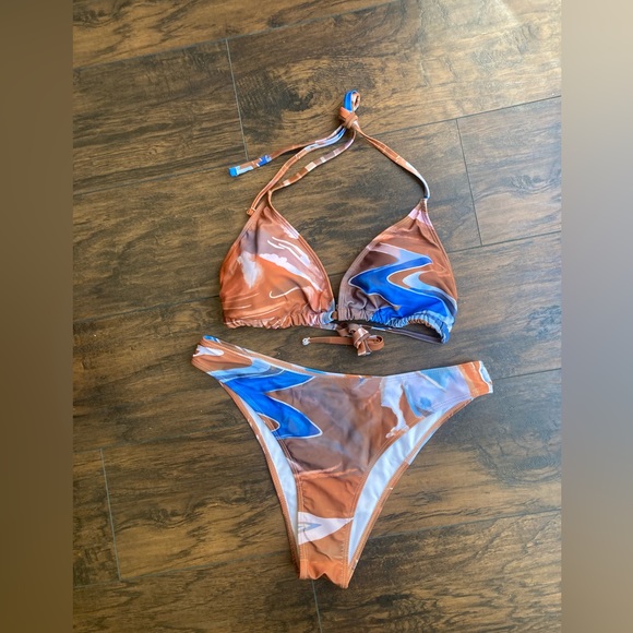 Sexy bikini - Picture 3 of 4